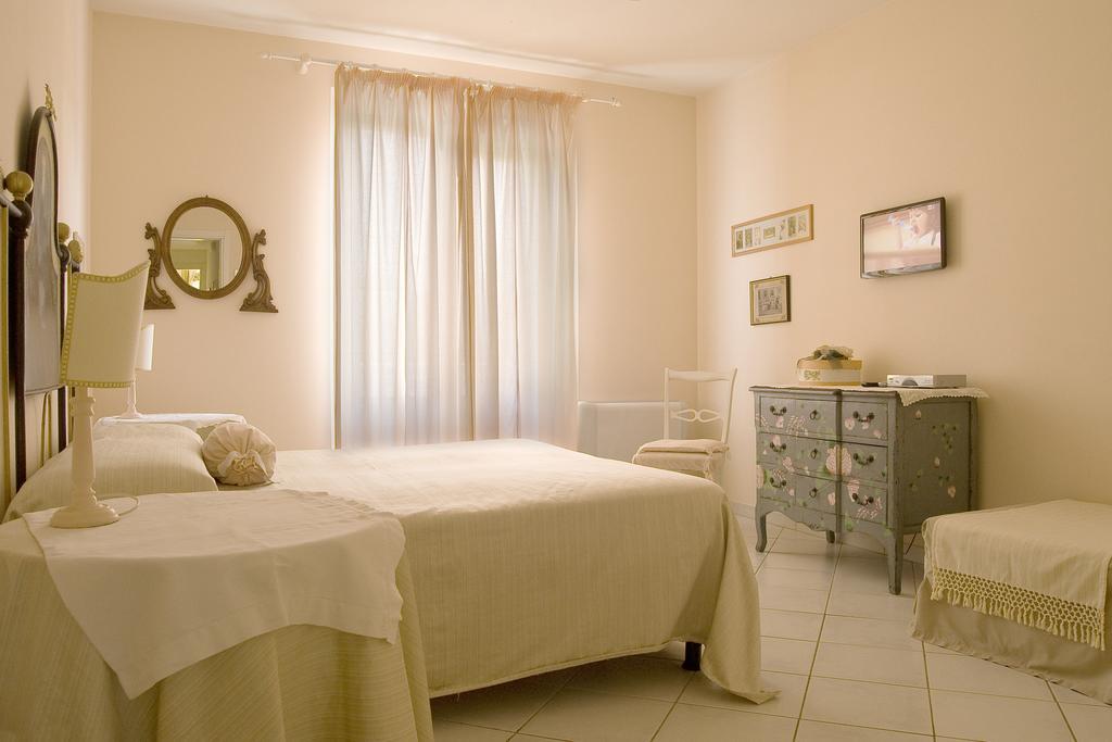 Villa Amelia Rooms Marina di Pietrasanta Bagian luar foto
